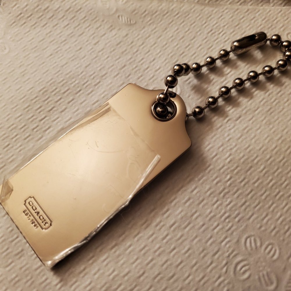 Large Coach Silver Keychain - Picture 3 of 3